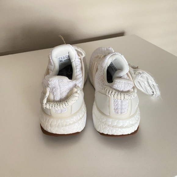 Adidas Ivy Park Ultraboost OG - Picture 3 of 8